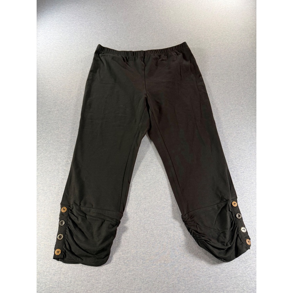 Soft Surroundings Black Ruched Button Hem Crop Leggings Style 28222 med